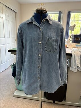 Gap Women’s medium wash denim shirt, XL